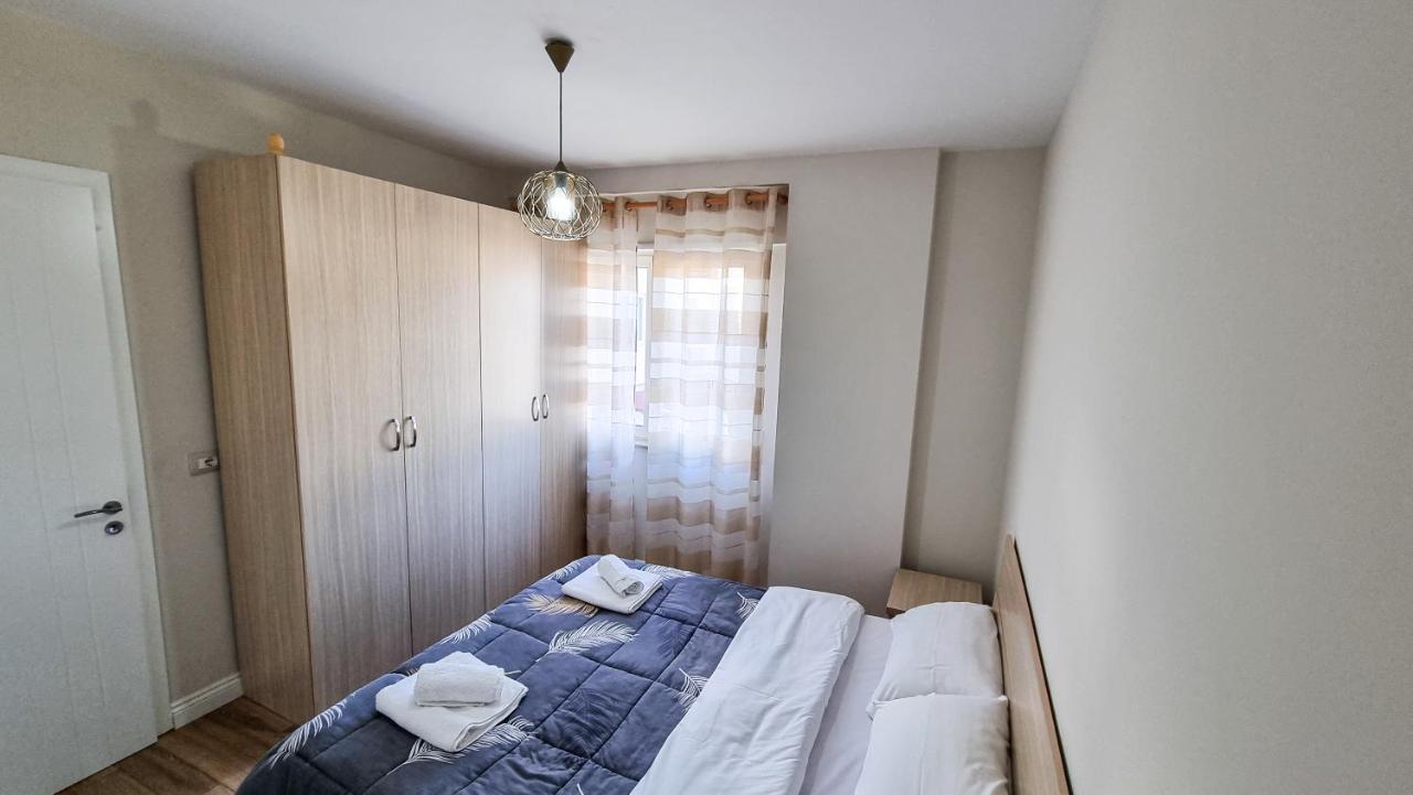 Skyline View 2Br Apartment Tirana Exterior photo