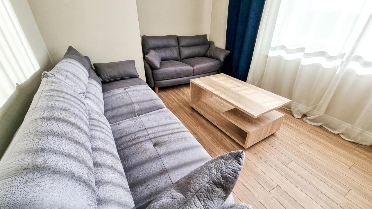 Skyline View 2Br Apartment Tirana Exterior photo